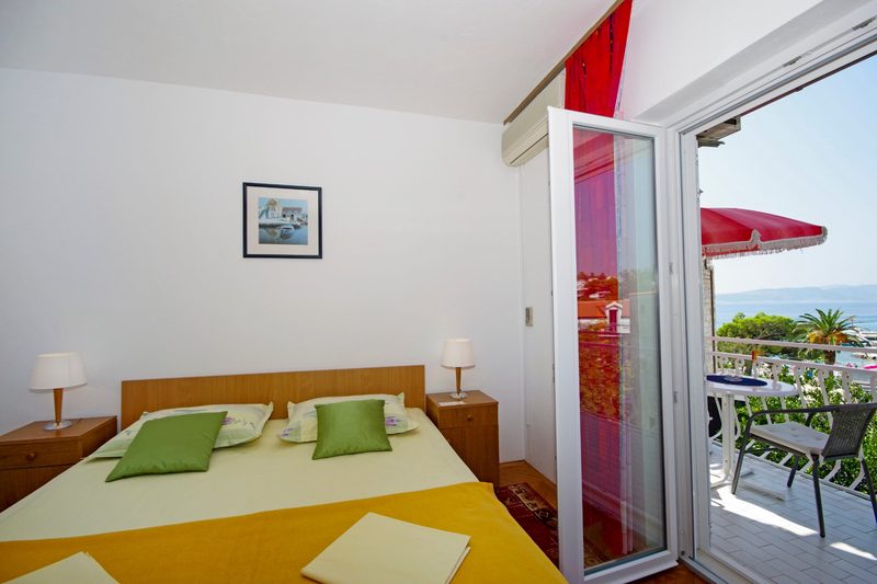 Apartman 4+2 — soba s pogledom na more