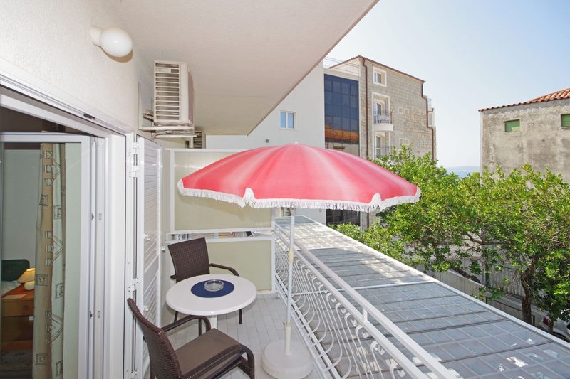 Soba 2+1 s pogledom na more — balkon